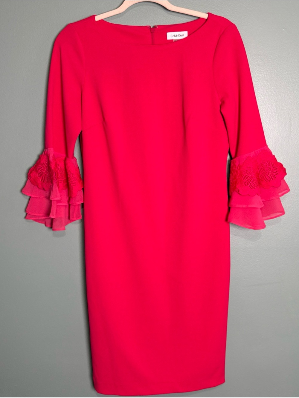 Calvin Klein Floral Appliqué Bell Sleeve Sheath Dress Size 8 Vibrant Pink